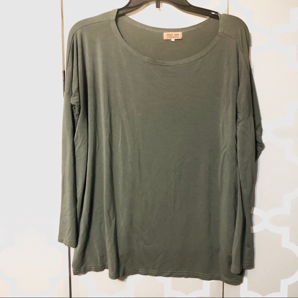 Green long sleeves piko